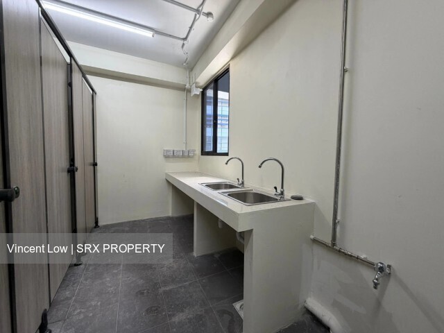 Dormitory for Rent $550 per pax at Tuas View  (D22), Warehouse #606855901